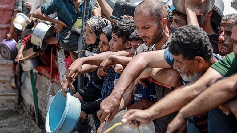 6885c3fd00194e78d1bb0e1c GAZZE'DE SON DURUM: İNGİLTERE'NİN HAVADAN YARDIM PLANI: BOMBALANMAK MI, AÇLIKTAN ÖLMEK Mİ?