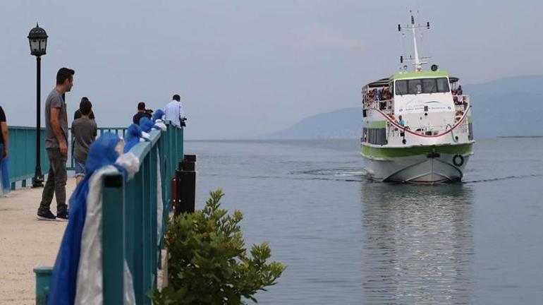 688605efa24008c540a881ac Bir dönem deniz otobüsleri yanaşıyordu! Sular çekilince gün yüzüne çıktı