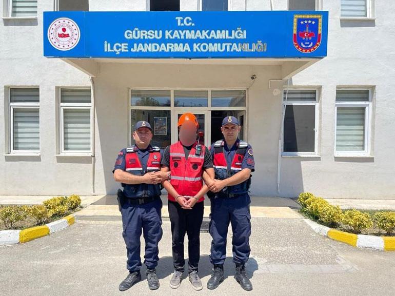 6886515c00194e78d1bb1059 Yangın bölgesinde şüpheli hareketleri dikkat çeken şahıs gözaltına alındı