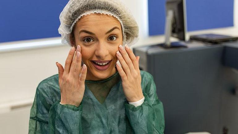 The delicate method that makes you forget about your glasses is performed with a 3-4 millimeter incision.
