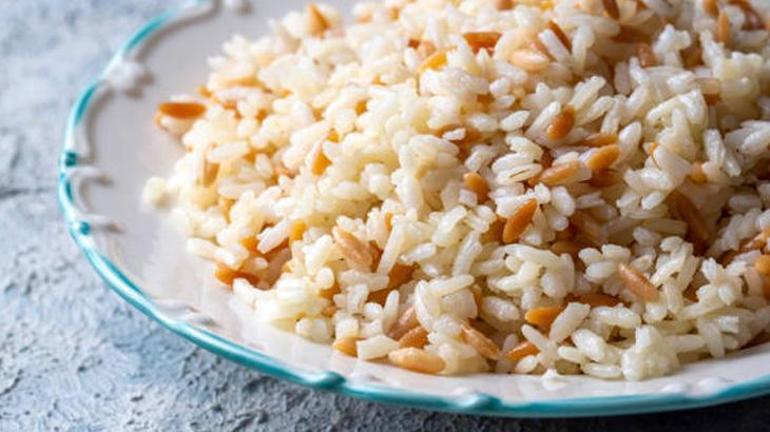 Lapa pirinç pilavını tane tane yapıyor 2 dilim ekleyin yeter