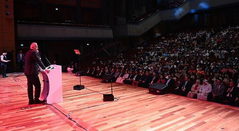688a60ef3f27d3361d153e83 Bakan Ersoy: Türkçemiz duyguların ve düşüncelerin harmanlandığı bir gönül dilidir