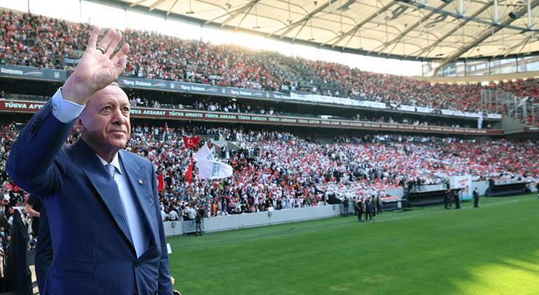688ce73f0e2c3c6ca81730ca Cumhurbaşkanı Erdoğan: Filistin halkının Tayyip Erdoğan sevgisini söküp atamayacaksınız