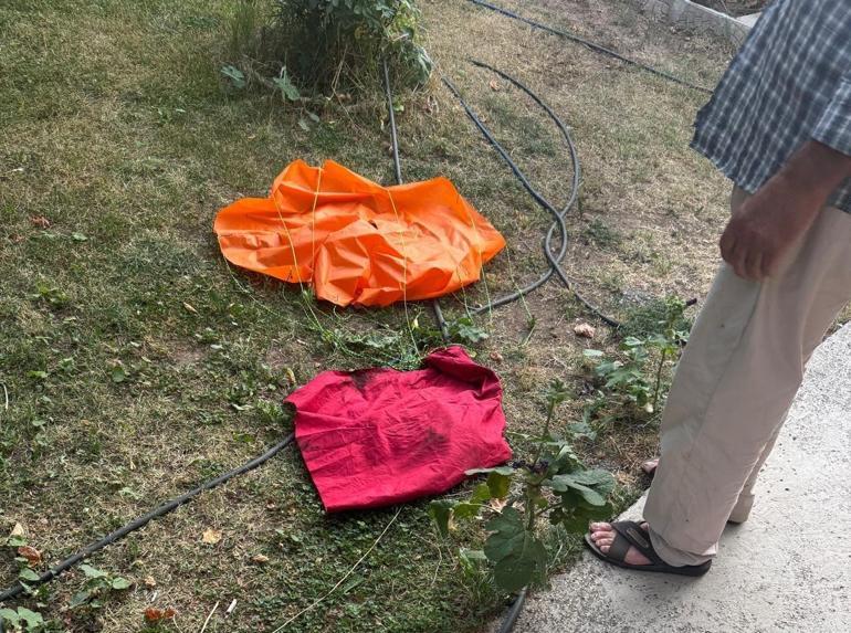 688dbdbca24008c540a8a1a9 Kayseri’de yaşlı çiftin evine roket isabet etti: Bahçede gezinirken 'ciuvv' diye bir ses geldi