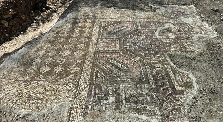 688e3da90e2c3c6ca81737b8 Geçmişin şifreleri Diyarbakır'dan çıktı! Mezar kazısında tarihi yeniden yazdıracak keşif