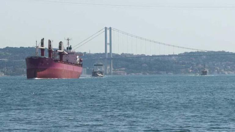 688f6ee2a24008c540a8a8d6 Sıcaklar İstanbulluları boğaza döktü: Her pazar burada yüzüyoruz