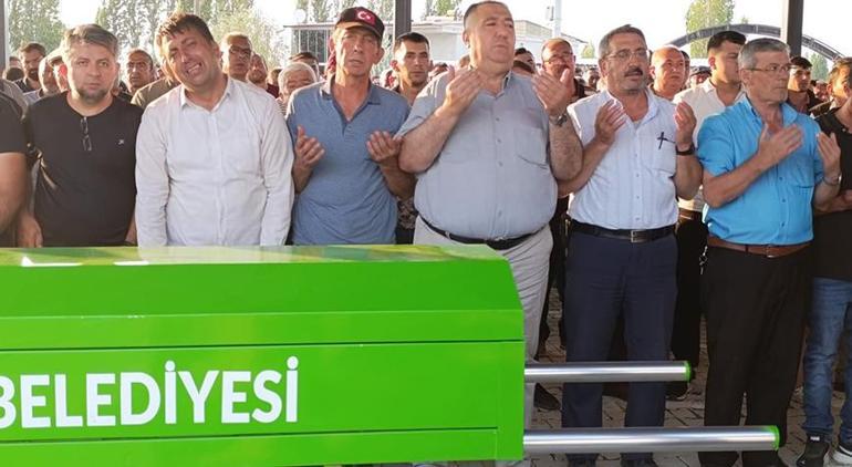 68912f0a00194e78d1bb2f0b Gölete giren 11 yaşındaki iki çocuk boğuldu, aileleri cinnet getirdi