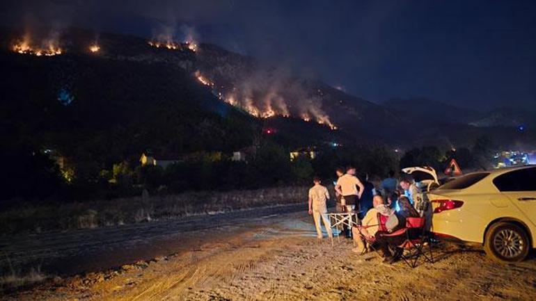El incendio forestal en Karabük fue rescatado de quedarse entre las llamas en el último momento, lo primero que pidió fue el corazón roto