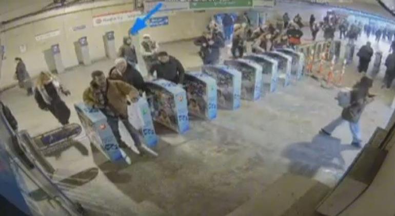 68966994da6924d71004eae5 Minguzzi cinayetinin yeni görüntüleri ortaya çıktı! Erkenden gelip ateş yakmışlar...
