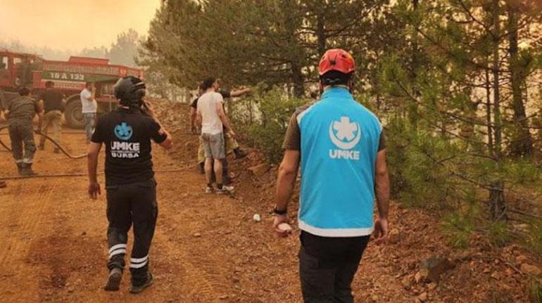 Se intervinieron 350 personas en 3 hospitales de campo en zonas de bomberos