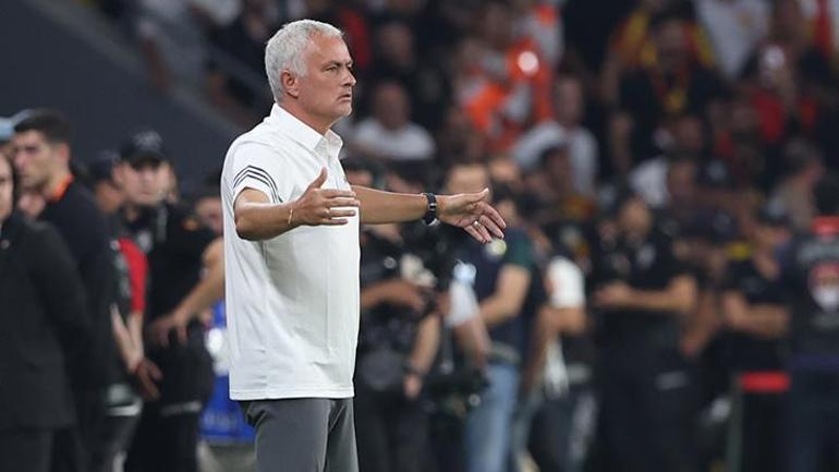 Fenerbahçede Mourinho ve yıldız futbolcuya sert eleştiri Formsuzlukla izah edilemez