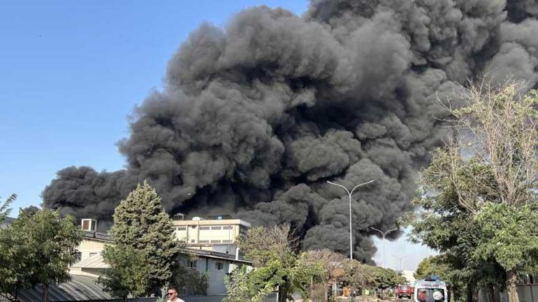 Dumanlar şehri sardı Gaziantep’te büyük yangın