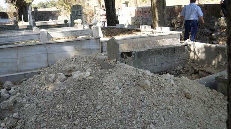68a9618d4e053962fef3fc3f İstanbul'da bölge definecilerin saldırısında: Kemikler dışarıda, böyle terbiyesizlik olmaz