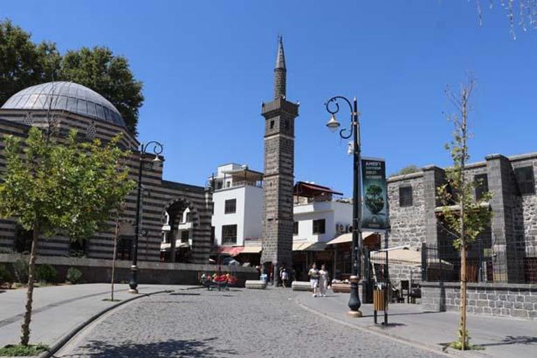 Termometre 55i gösterdi Kentte sokaklar boşaldı, hayat adeta durdu