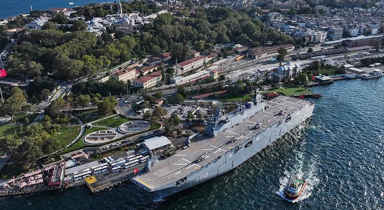 TCG Anadolu, Çanakkaleden İstanbula Zafer Yolculuğunu tamamladı; Sarayburnu Limanına demirledi