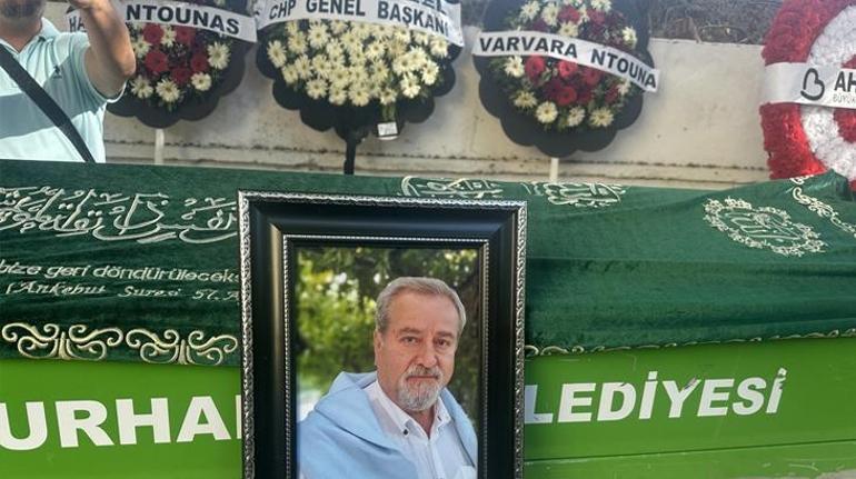 CHP Lideri Özgür Özel Balıkesirde cenaze törenine katıldı