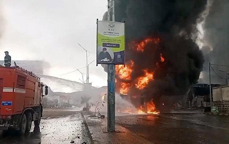 İsrailden Yemene hava saldırısı: Başkent Sana karanlığa gömüldü