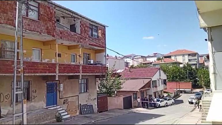68ac37f7fc0725e239a7c98d İstanbul'da duvarlarından ses gelen bina boşaltıldı!