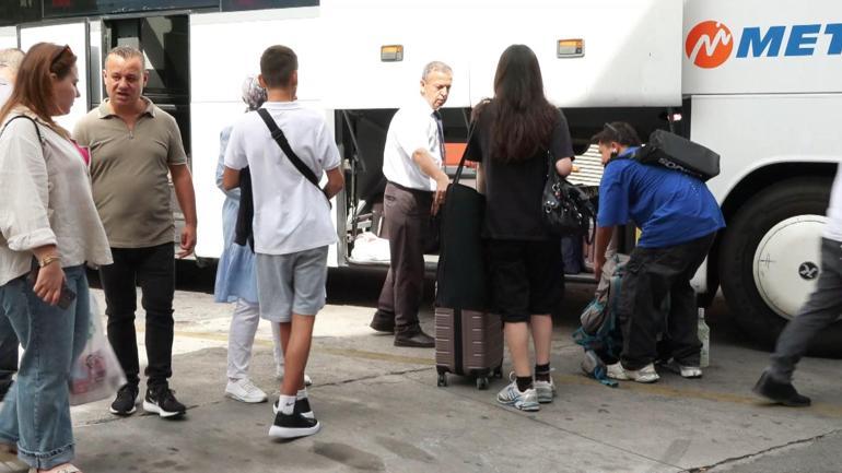 68b42ac1a53e2a0b1a97ee82 15 Temmuz Demokrasi Otogarı'nda okula dönüş yoğunluğu