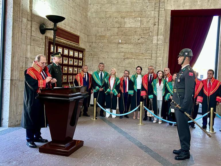 68b55786a53e2a0b1a97f524 Yargıtay üyelerinden adli yıl açılışında Anıtkabir'e ziyaret