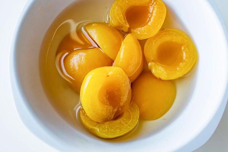O excesso de açúcar reduz os níveis de vitamina C em 50%, prejudicando a imunidade