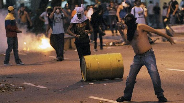 21. yüzyılda Bolivarcılık ve Venezuelanın İran ile ortak düşmanı: ABD