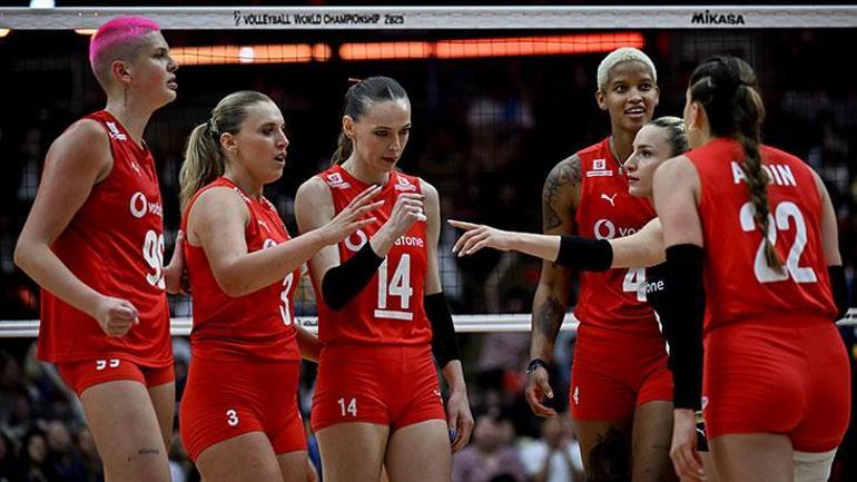 Eski Fenerbahçeli voleybolcu Kim Yeon Koungdan Filenin Sultanları açıklaması: Türkiye ile gurur duyuyorum