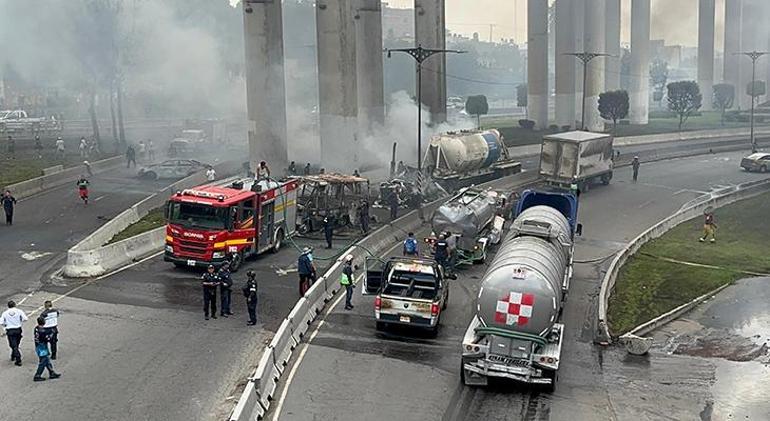 Meksikada LPG tankeri bomba gibi patladı: Çok sayıda ölü ve yaralı var