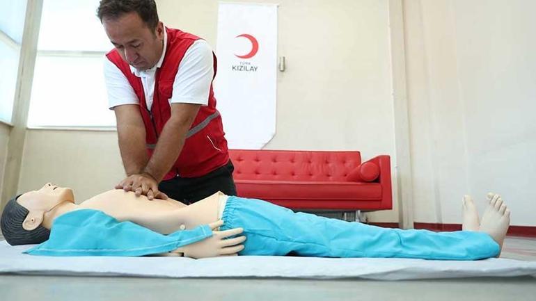 Kızılay Demirören Medya çalışanlarına ilk yardım eğitimi verdi