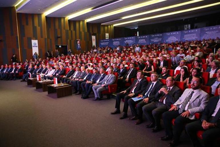 Ticaret Bakanı Ömer Bolat: Yılın ikinci çeyreğinde yüzde 4,8 büyüdük