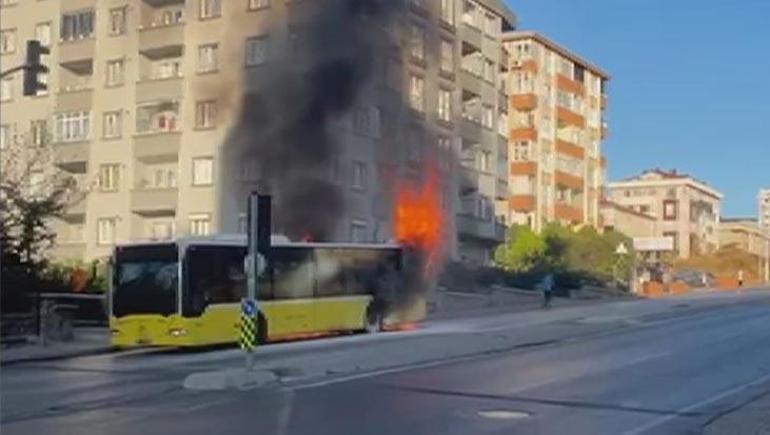 Panico a Ümraniye: un autobus IETT prende fuoco