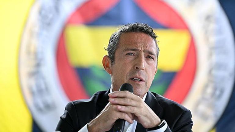 Fenerbahçede Tedesco için imza töreni Ali Koçtan Galatasaraya Uğurcan Çakır göndermesi