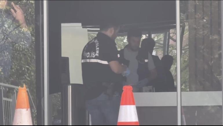 68c7f7af6058ac518cba4218 Beylikdüzü’nde boşanma tartışması kanlı bitti! Eşini pompalı tüfekle yaraladı