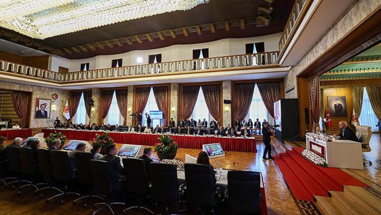 Terörsüz Türkiye komisyonu, akademisyenleri dinledi