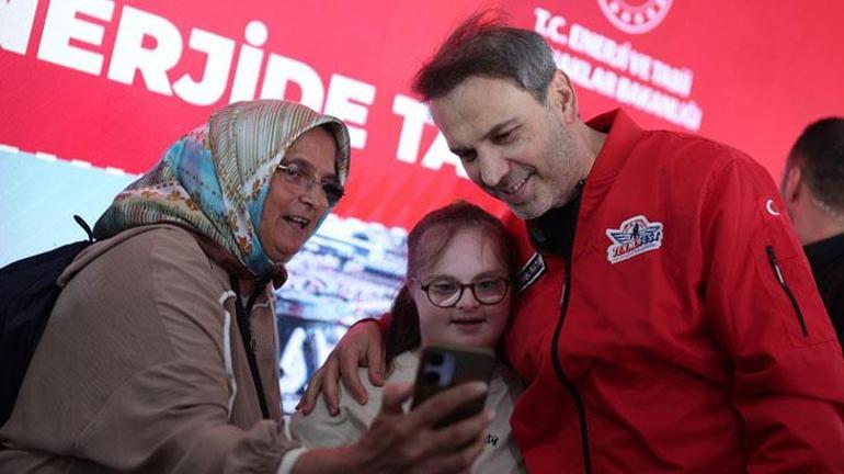 Bakan Bayraktar TEKNOFEST gençliğiyle buluştu: Türkiye’nin nükleer geleceği için çok önemli