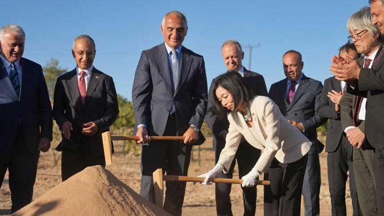 Bakan Ersoy’dan Altes Prenses’e Japonca Teşekkür