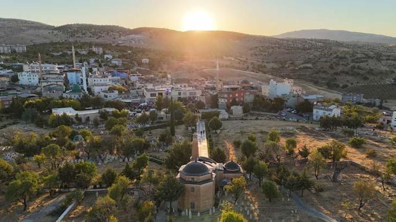Yılda iki kez görülüyor: Sadece 5 dakika Görmek için akın ettiler