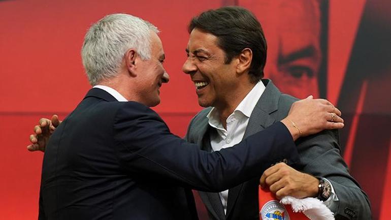 Jose Mourinhonun sözleşmesinde görülmemiş madde Maaşı belli oldu