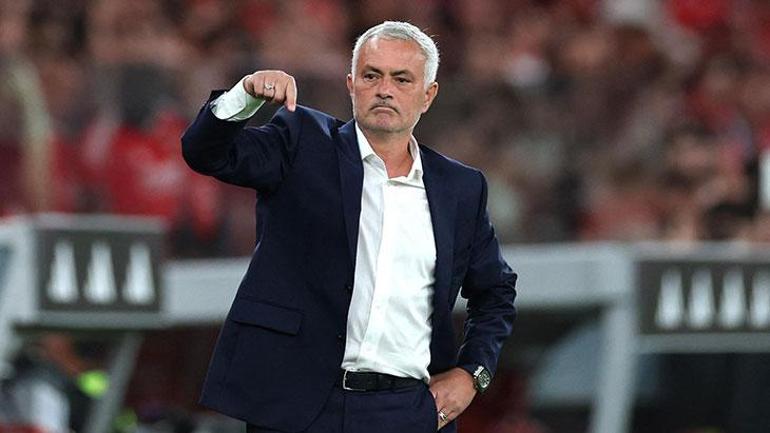 Jose Mourinhoya göre Benficada kimlik sorunu var