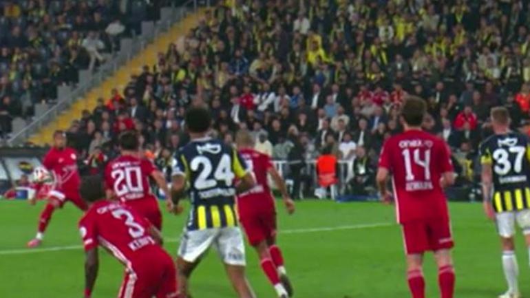 Fenerbahçe - Antalyaspor maçında penaltı kararı doğru mu Vermese VAR karışamazdı