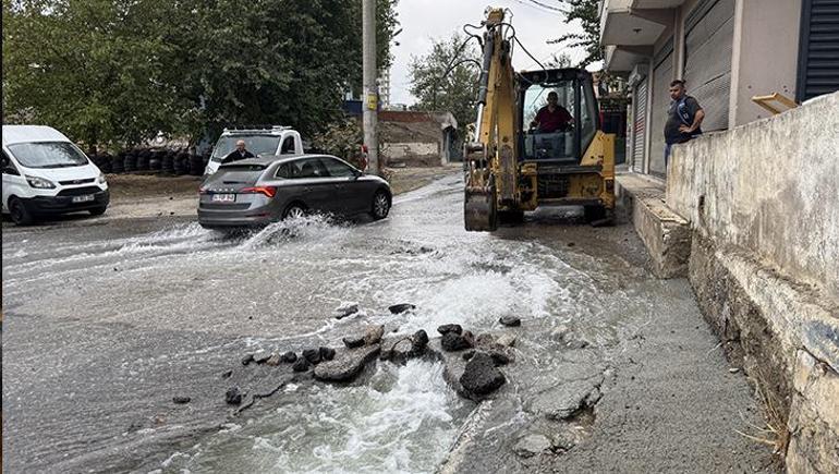 İzmir’de patlayan su borusu 2 gündür mahallelinin çilesi oldu Tepkiler büyüyor