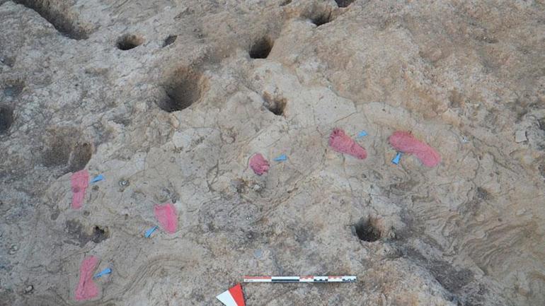 Bakan Ersoy açıkladı: 7 bin yıllık ayak izleri bulundu