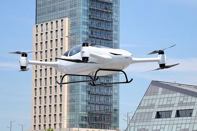 Yerli uçan araba AirCar ön siparişe açıldı