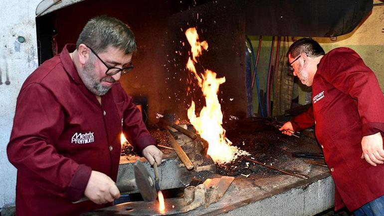 68de28076058ac518cba9323 Bu işi yapan son usta! ‘45 yıl geçti, ömrüm yettiğince mesleği sürdüreceğim’