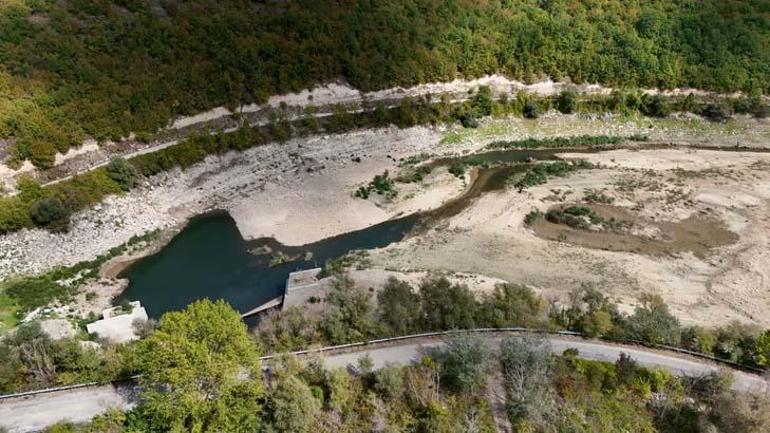 İstanbulun suyunu sağlayan baraj kurudu: Şu an çok büyük susuzluk var