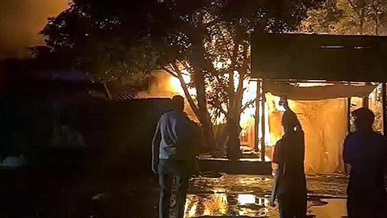 Muğla Akyaka’da balık restoranı alevlere teslim oldu