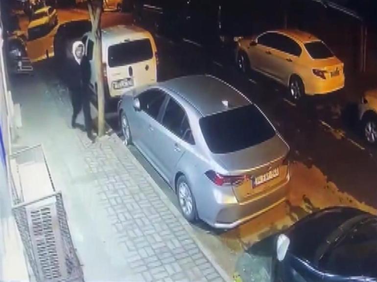 Gaziosmanpaşada Anneme mesaj attın cinayeti Bıçaklı saldırgan kamerada