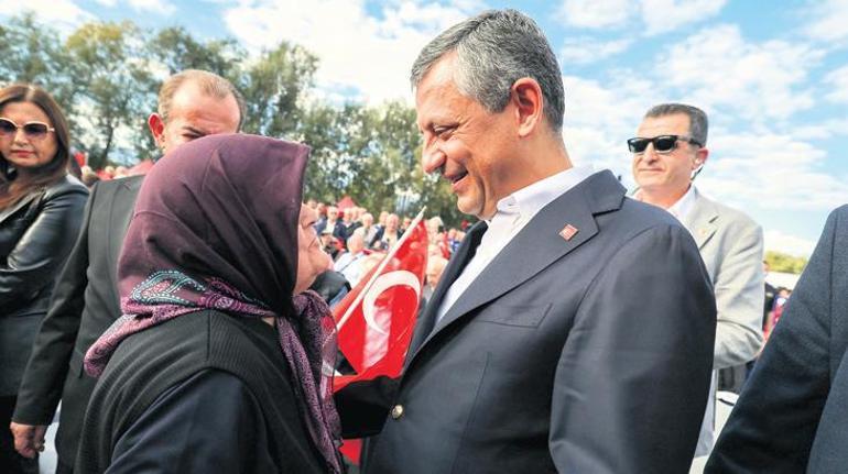 Özel, katılmayacakları etkinliklerin sınırını çizdi: Resmi törenleri boykot etmeyiz