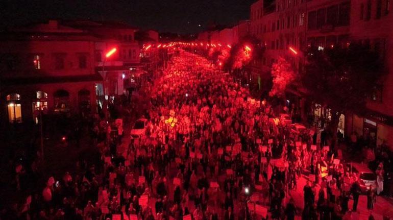 Konyada Filistine destek Sessiz yürüyüşte her yer kıpkırmızı