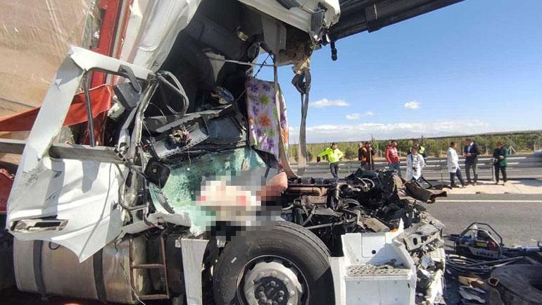 Konyada zincirleme kaza Ölü ve yaralılar var